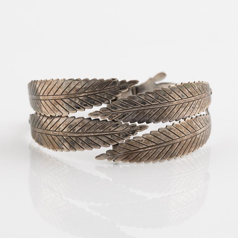 Gertrud Engel, armring, silver, Anton Michelsen, Danmark.