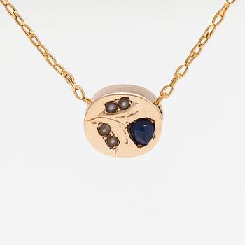 An 18K/14K gold necklace, pendant with sapphire and small pearls.