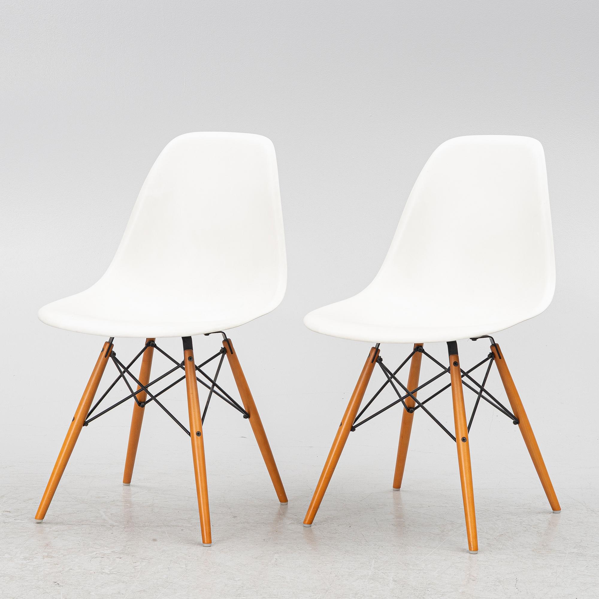 Charles & Ray Eames, stolar, ett par, "Plastic chair DSR", Vitra,