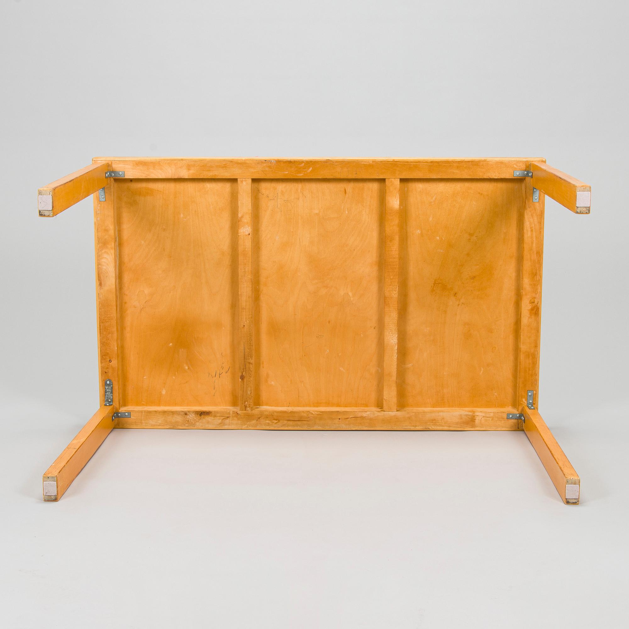 Alvar Aalto, bord, modell 96, O.Y. Huonekalu-ja Rakennustyötehdas A.B. 1950-tal.