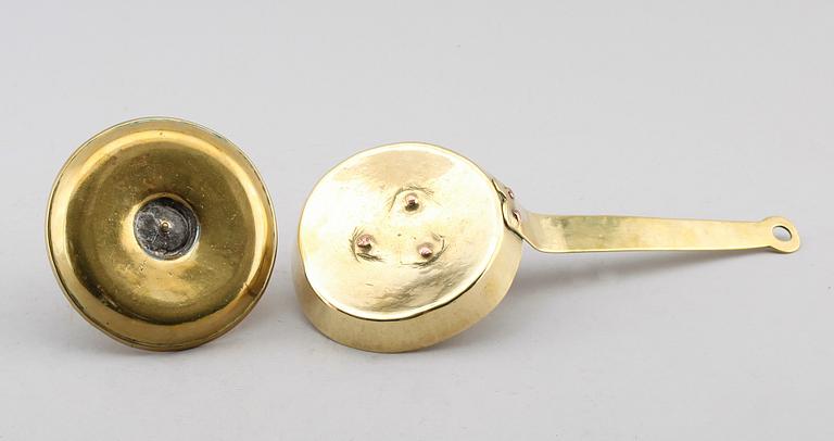 LJUSSTAKE OCH RESELJUSSTAKE, 1700-/1800-tal, mässing.