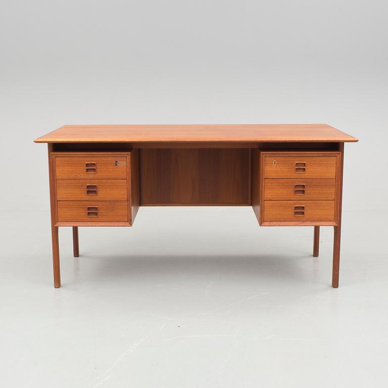 SKRIVBORD, möjligen Arne Vodder, Danmark 1900-talets andra hälft.