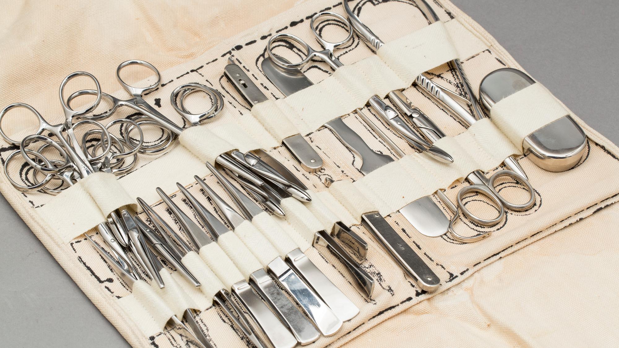 KIRURGVERKTYG, Ryssland. 1900-talets första hälft.