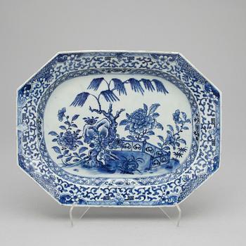 STEKFAT, porslin, Qianlong, Kina 1700-tal.