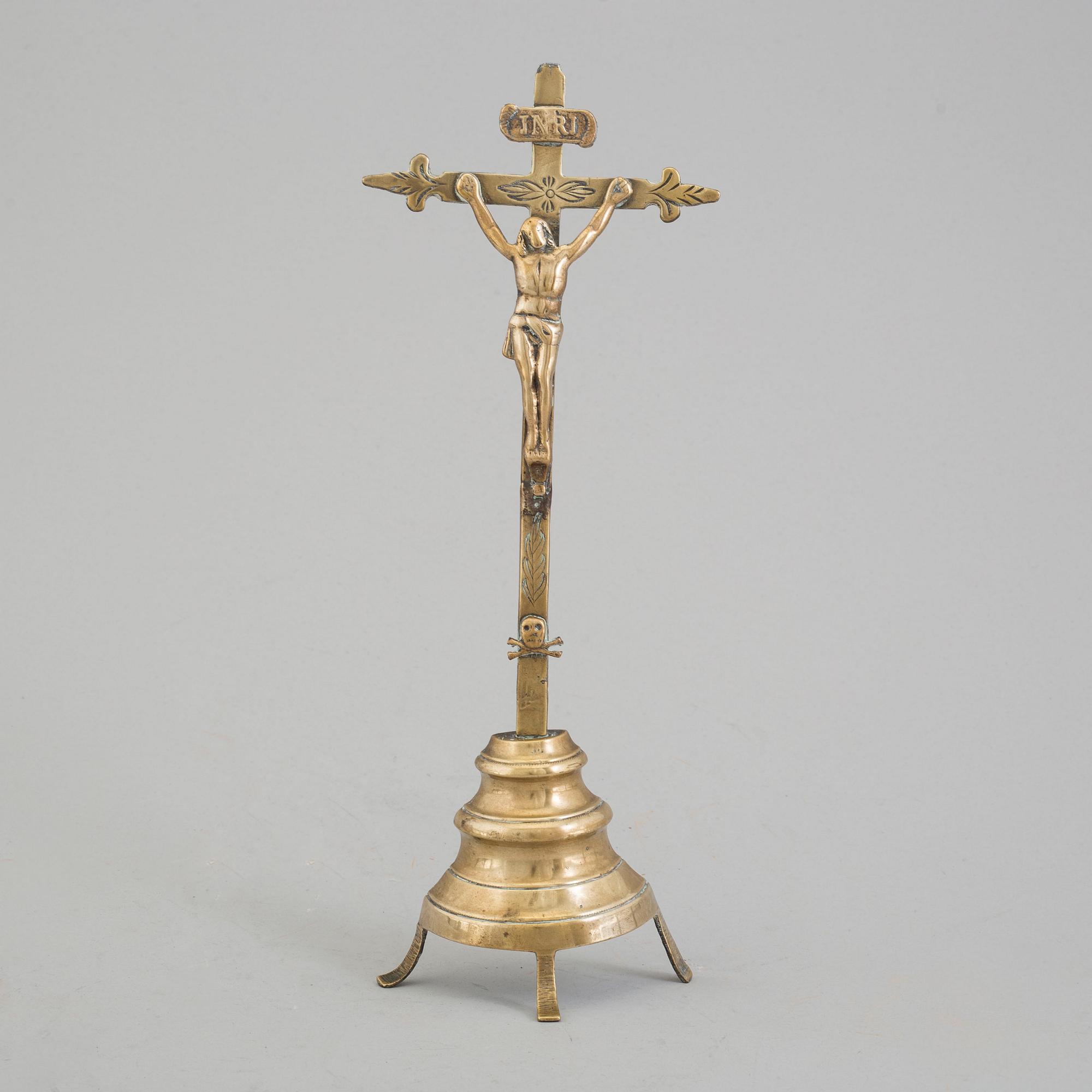 An 18th/19th century bronze crucifix.