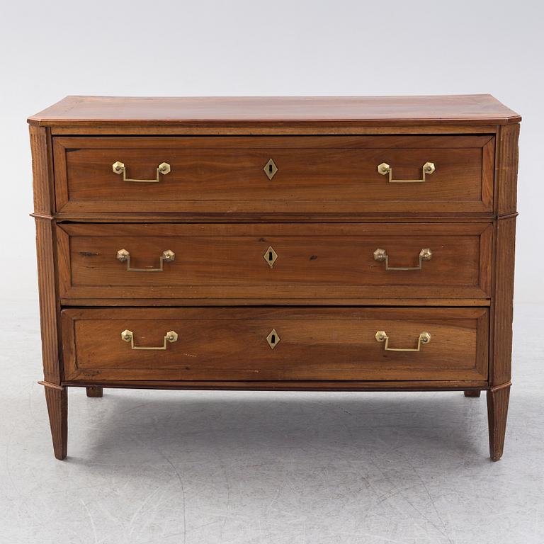 A late gustavian chest of drawers from around year 1800.