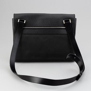 Louis Vuitton, väska, "Taiga Saratov GM".