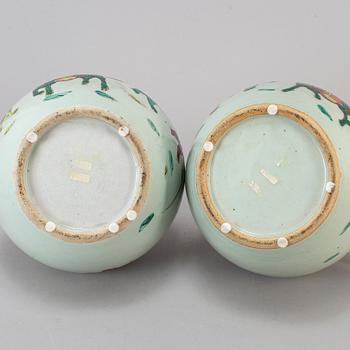 A pair of Chinese jars, turned into table lamps, 20th century.