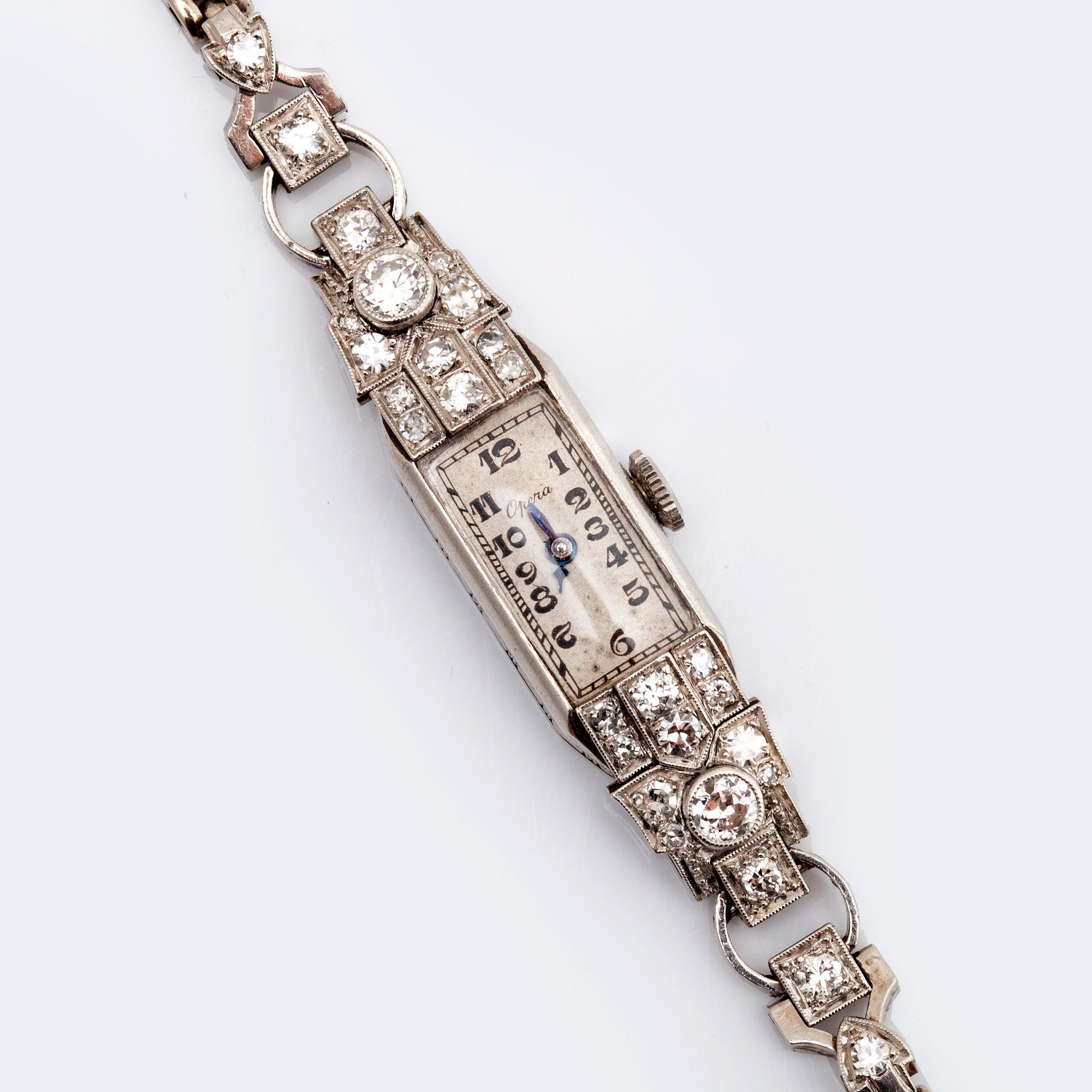 WRISTWATCH Opera, 18k whitegold, old-cut diamonds approx 1 ct, approx 15 x 8 mm, manual.