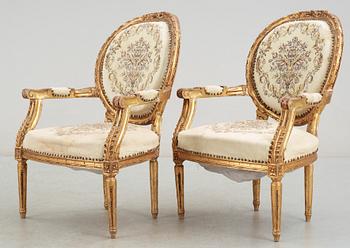 KARMSTOLAR, ett par,  Louis XVI-stil, 1900-talets andra hälft.