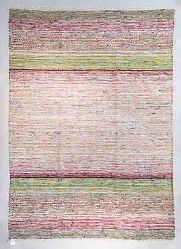 A 1930's Finnish rag rug. Circa 275 x 198 cm.