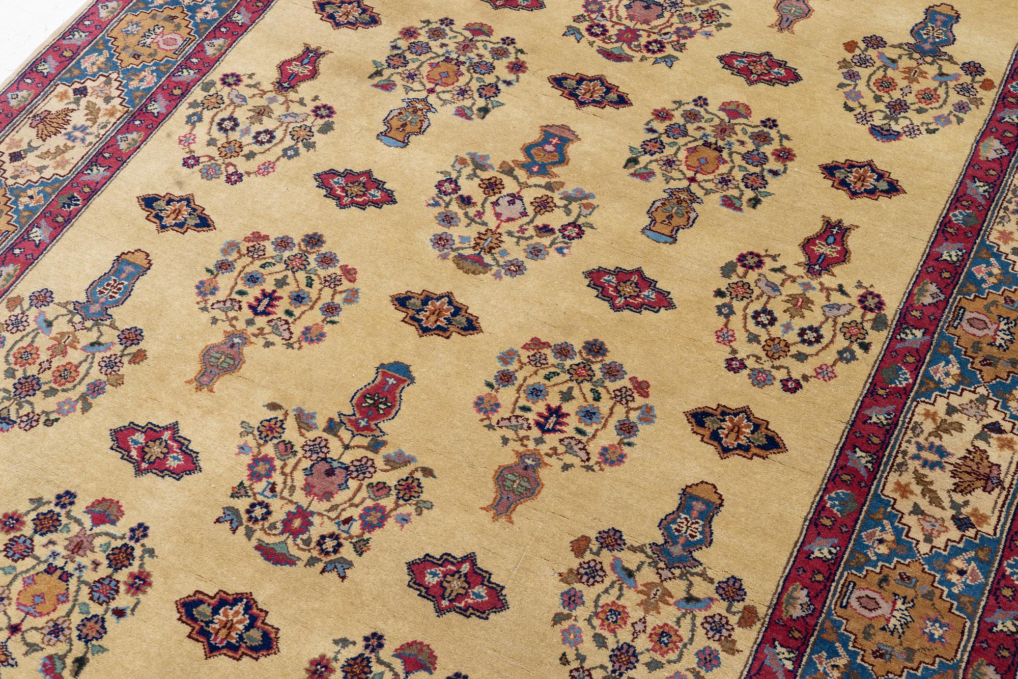 A 'Karistan' carpet, Romania, 275 x 182 cm.