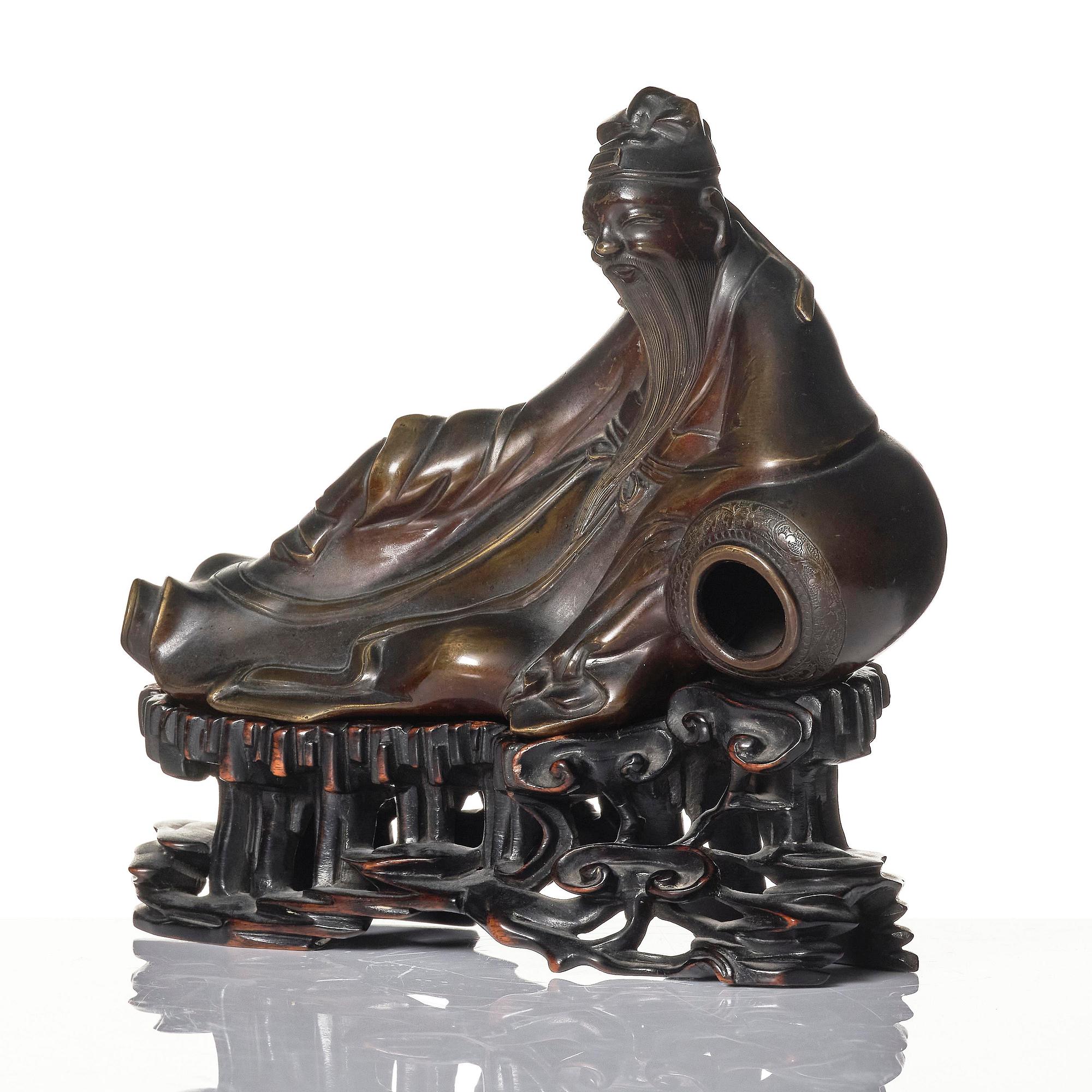 A bronze sculpture of the drunken poet Li Bai, Qing dynasty.