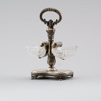 SALTKAR, silver och glas, otydliga svenska stämplar, 1800-talets mitt.