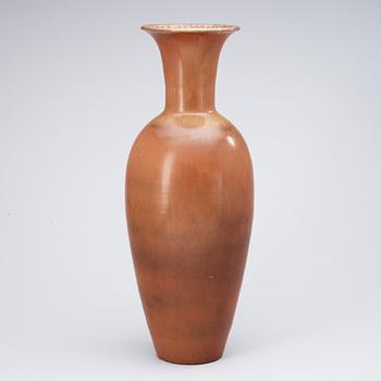 A Gunnar Nylund, stoneware braun glazed vase, Rörstrand.