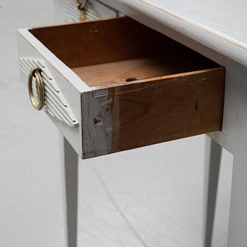 Bord, gustaviansk stil, 1900-tal med delvis äldre delar.