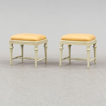 JOHAN ERIK HÖGLANDER, a pair of Gustavian stools, Stockholm, late 18th Century.