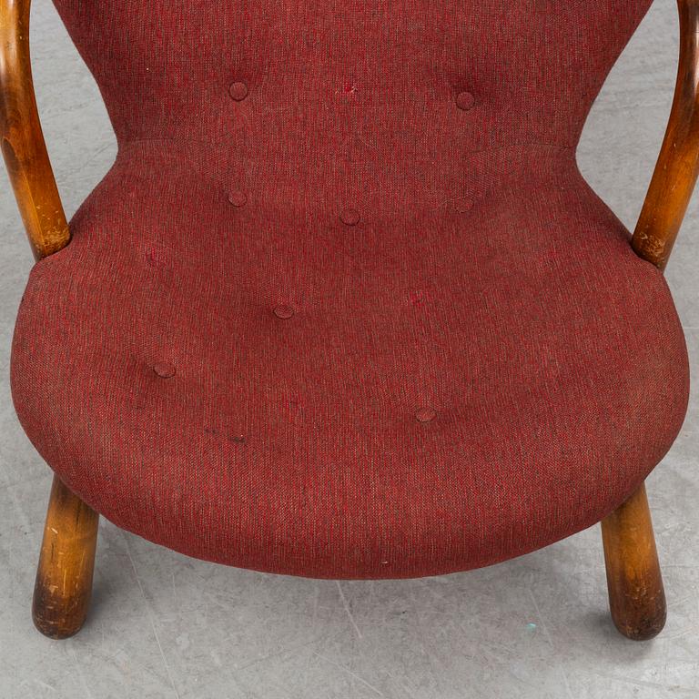 A mid 20th cenutry "Clam Chair" / "Muslinge", attributed to Philip Arctander.