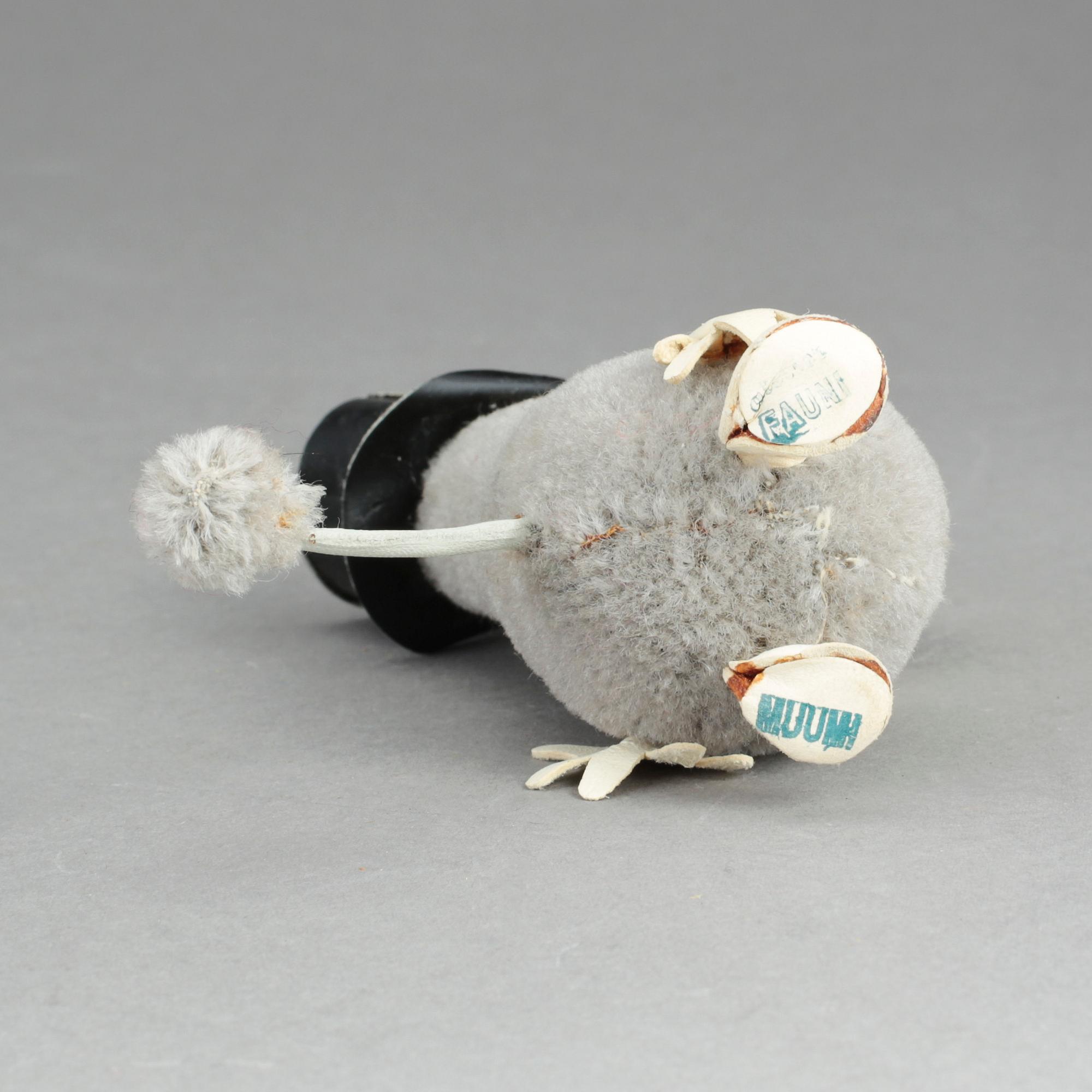 MUMINFIGUR, Ateljé Fauni, 1950-60-tal. "Mumminpappan". Stämpelmärkt undertill.