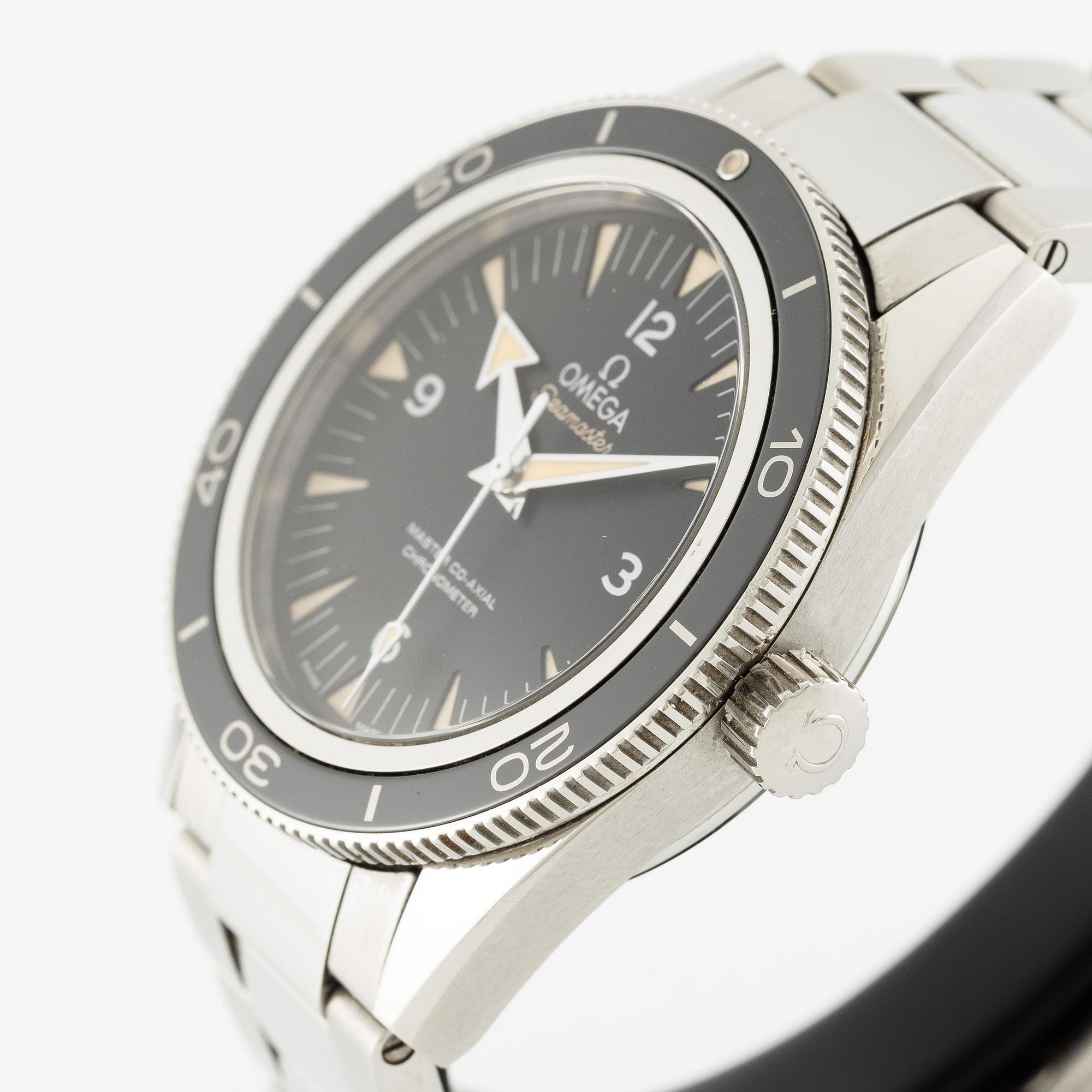 Omega, Seamaster 300, Master Co-Axial, Chronometer, armbandsur, 41 mm.