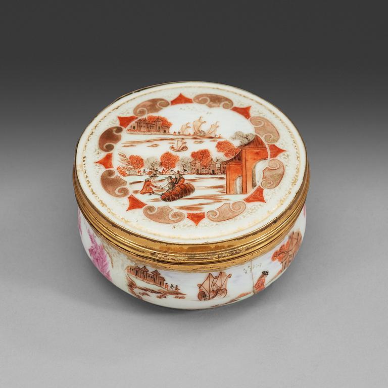 DOSA med LOCK, kompaniporslin och förgyllt silver. Qing dynastin, Qianlong (1736-95).