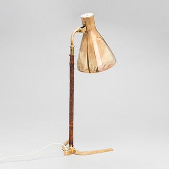 Paavo Tynell, a mid-20th-century '9224' table lamp for Idman, Finland.