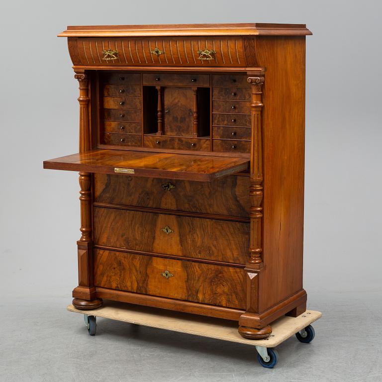 CHIFFONJÉ, sent 1800-tal.