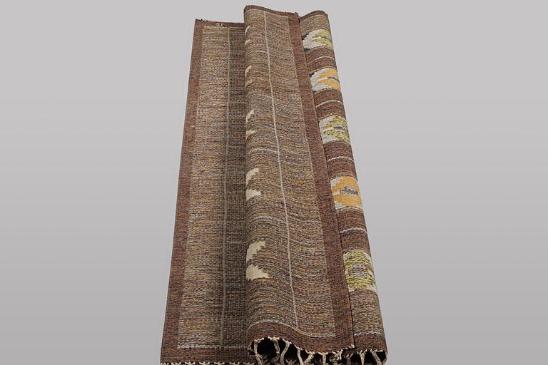 ingegerd silow, a flat weave carpet, signed IS, ca 202 x 133 cm.