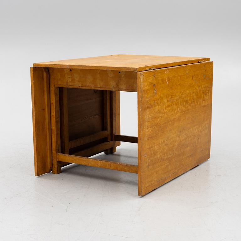 Drop-leaf table, Järvsö, early 19th century.