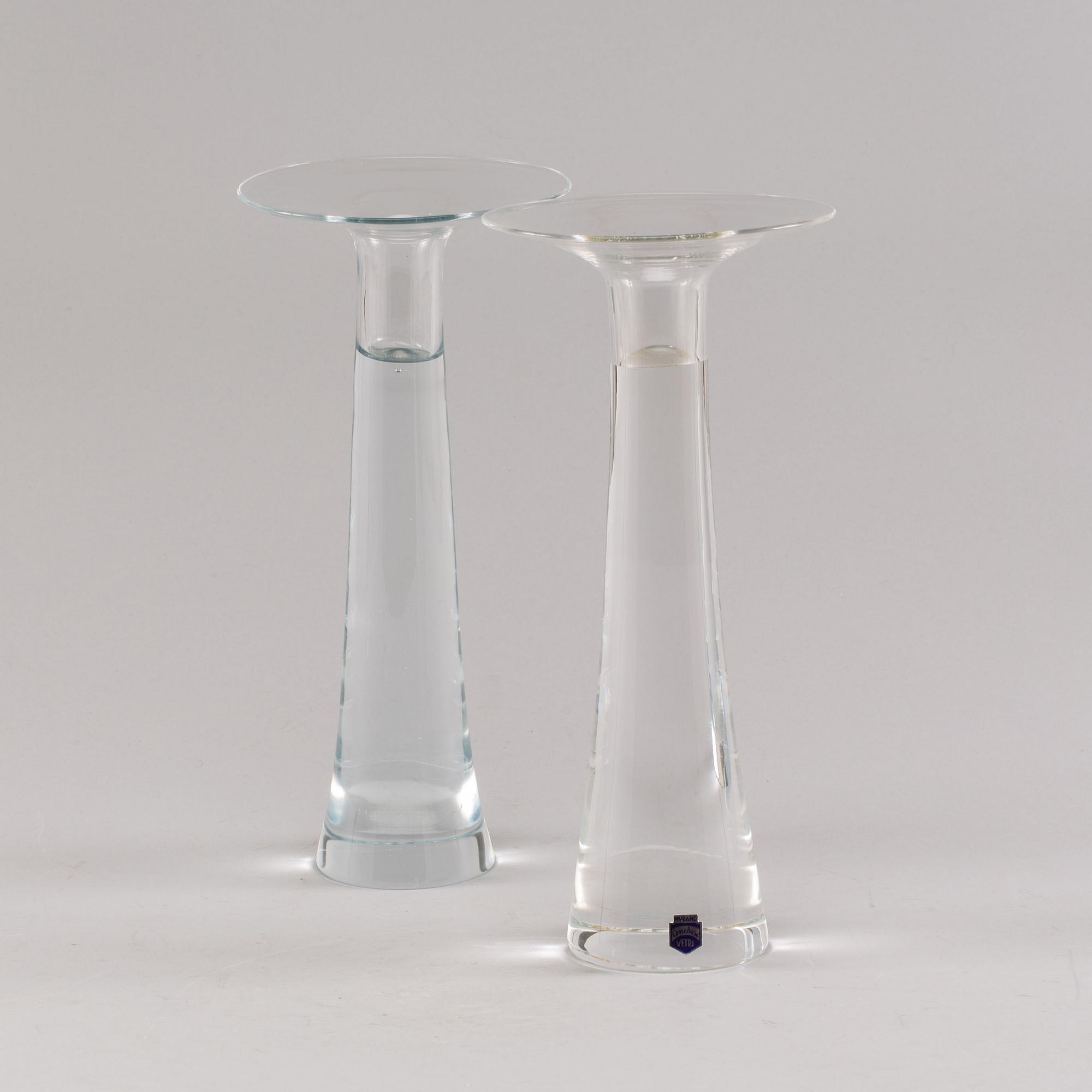 A PAIR OF CENEDESE GLASS CANDLESTICKS, later part of the 20th century.