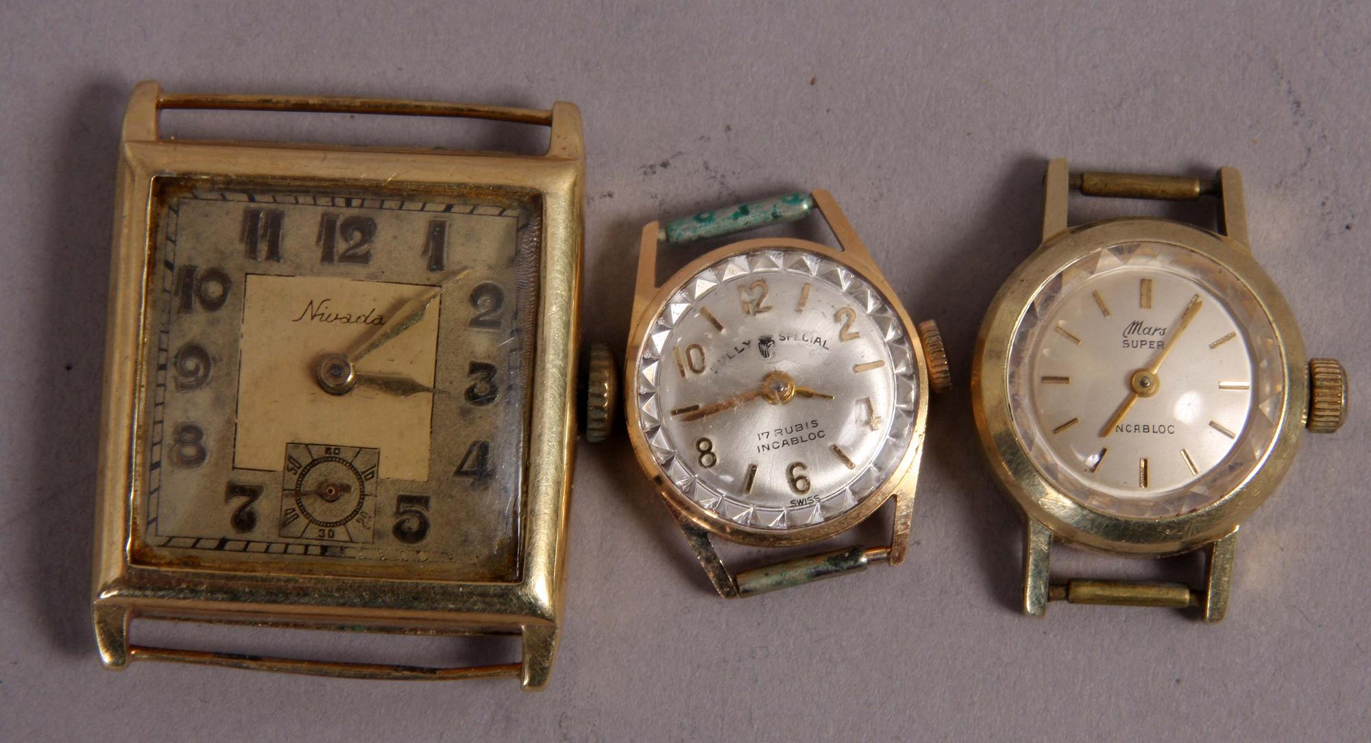 ARMBANDSUR, 9 st, bl a guldur.