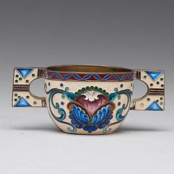 A Russian silver and enamel early 20th century cup, mark of Orest Kurljukow, Moscow 1908-17.