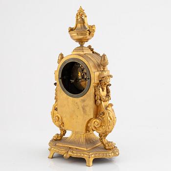 A Louis XVI-style mantel clock, France, around 1900.