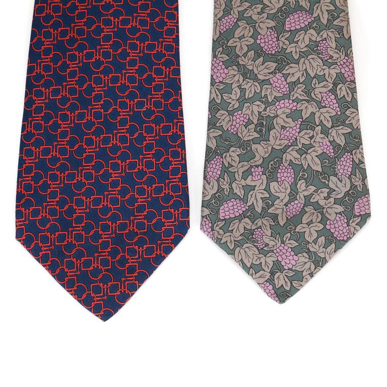HERMÈS, två stycken slipsar.
