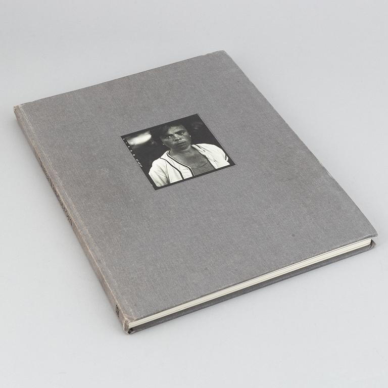 3 photobooks, "Ingen har sett allt", "Pure Architecture" & "Tuija Lindström".