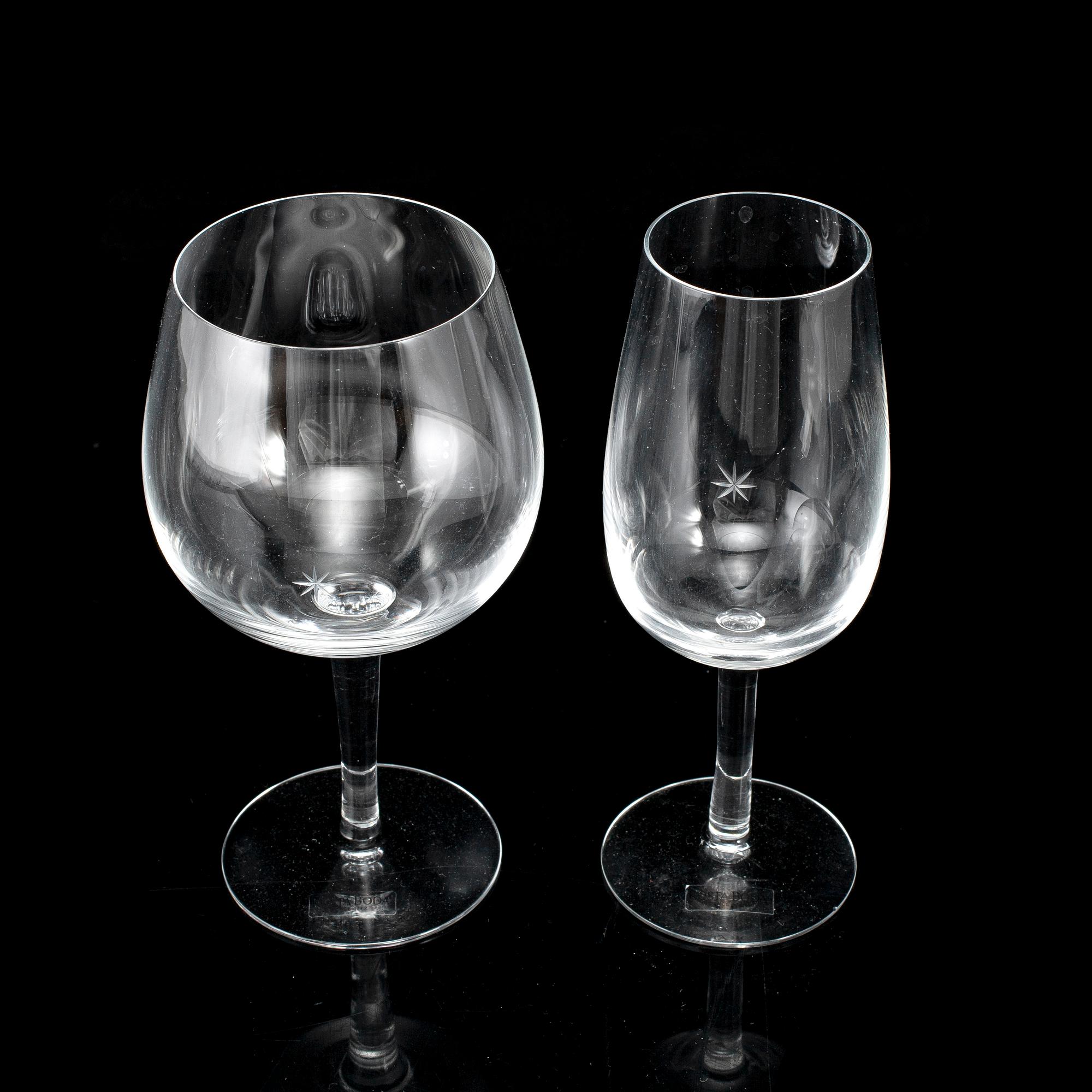 SIGNE PERSSON-MELIN, vinglas, 14+12 stycken, "Bouquet", Kosta Boda.