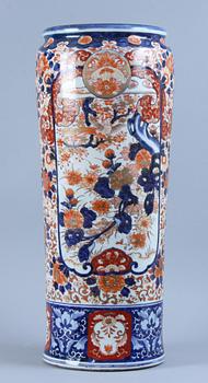 PARAPLYSTÄLL, porslin, Japan, 1900-talets början.