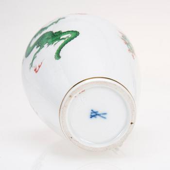 VASER, 2 st, porslin, Meissen, 1900-tal.