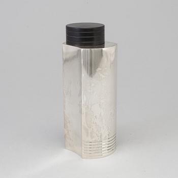 A silvered metal shaker by Folke Arström for GAB in Stockholm, first half of the 20th century.