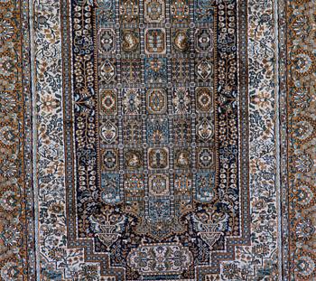 A carpet, Oriental Silk, ca 271 x 180 cm.