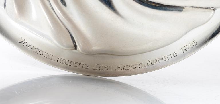 C.G. Hallberg, Terrin med lock, silver, rokokostil, Stockholm 1910.