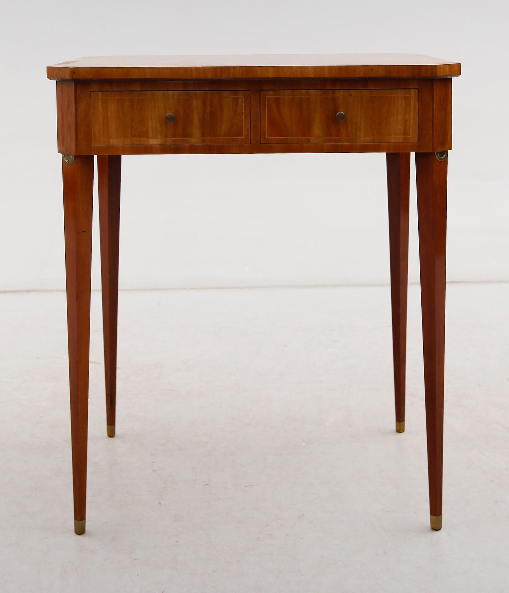 BORD, gustaviansk stil, 1900-talets mitt.