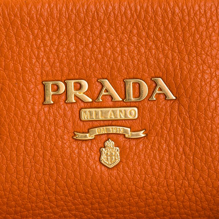 Prada, laukku "Vitello Daino Tote".