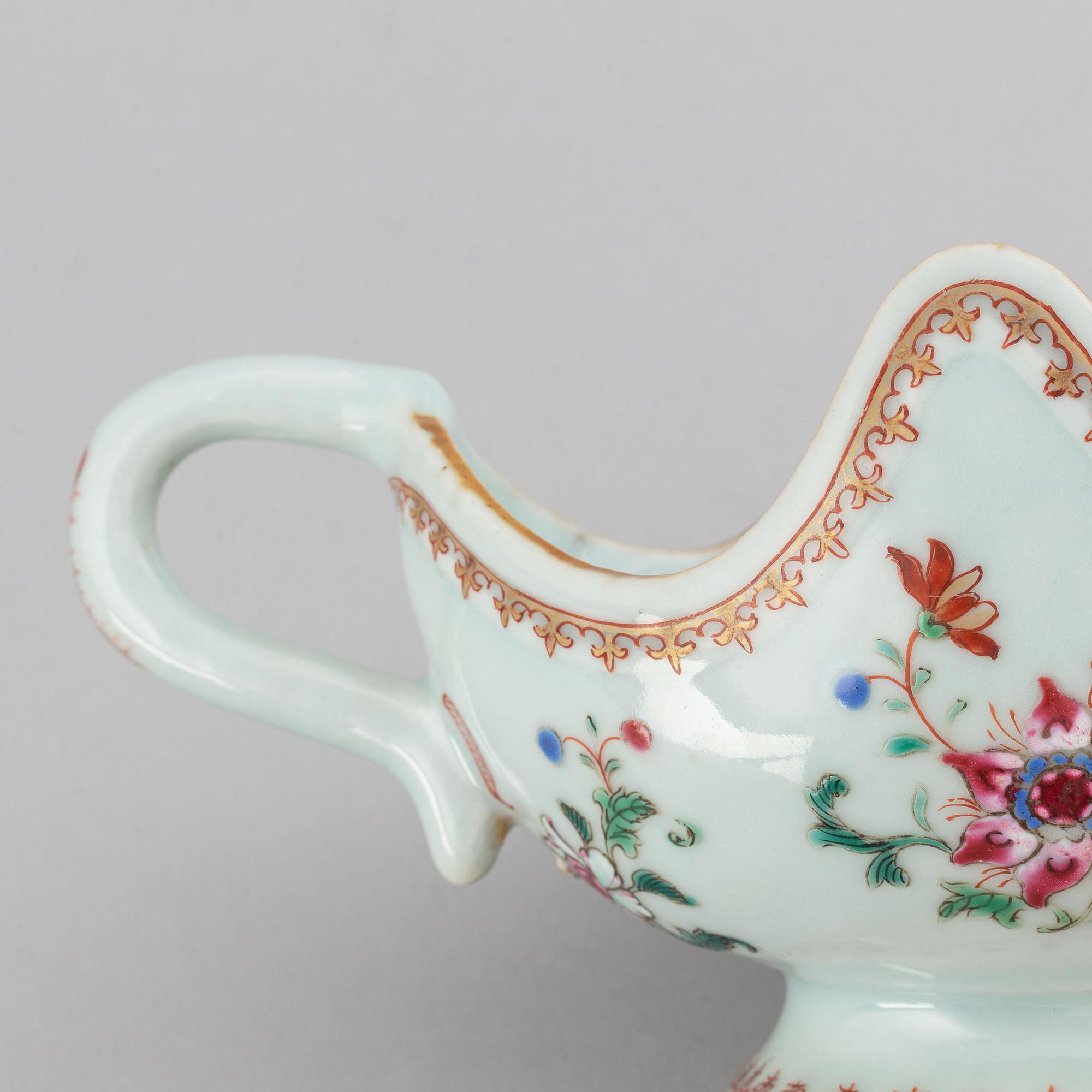 A famille rose sauce boat, Qing dynasty, Qianlong (1736-95).