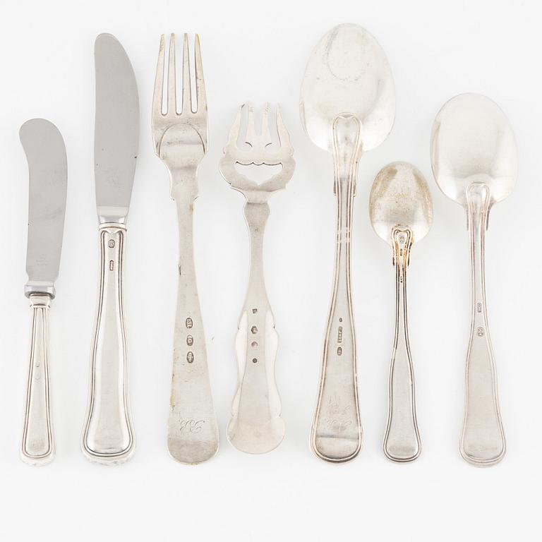 Cutlery set, 34 pieces, silver, 'Old Danish' model, various makers, including Cohr.