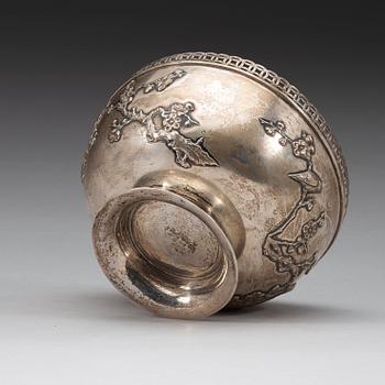 A silver bowl, Wang Hing & Co, Hong Kong, early 20th century.