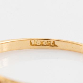 18K gold and old cut diamond band ring.