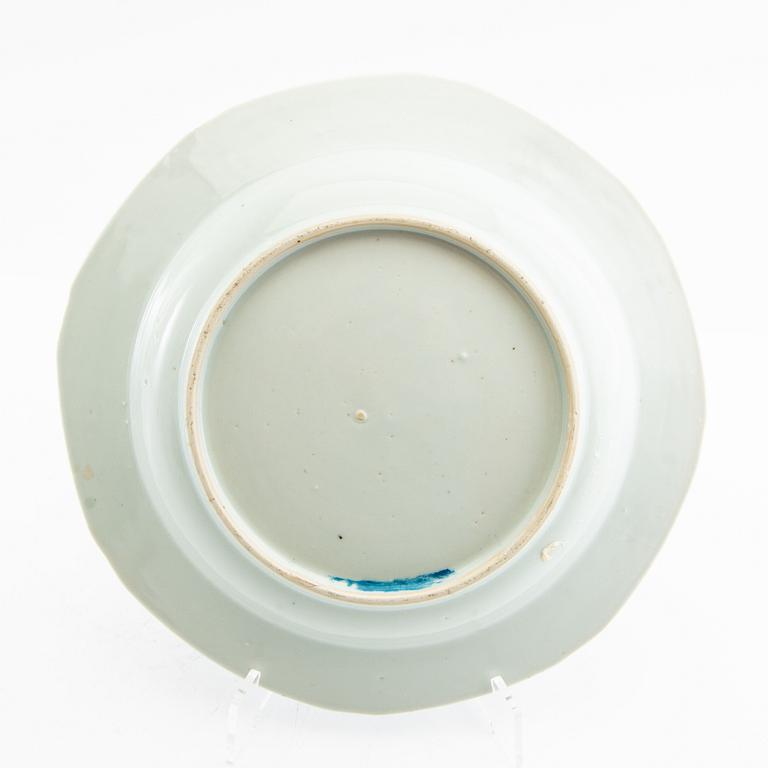 Deep plates 13 pcs. China, circa 1800 porcelain.
