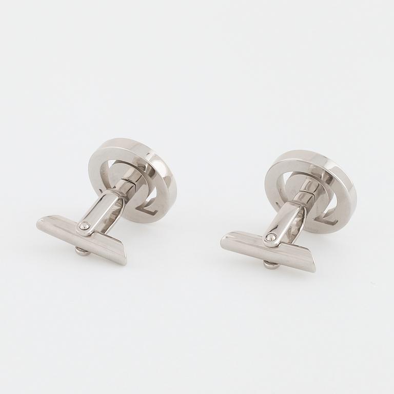 OMEGA, ett par manschettknappar.