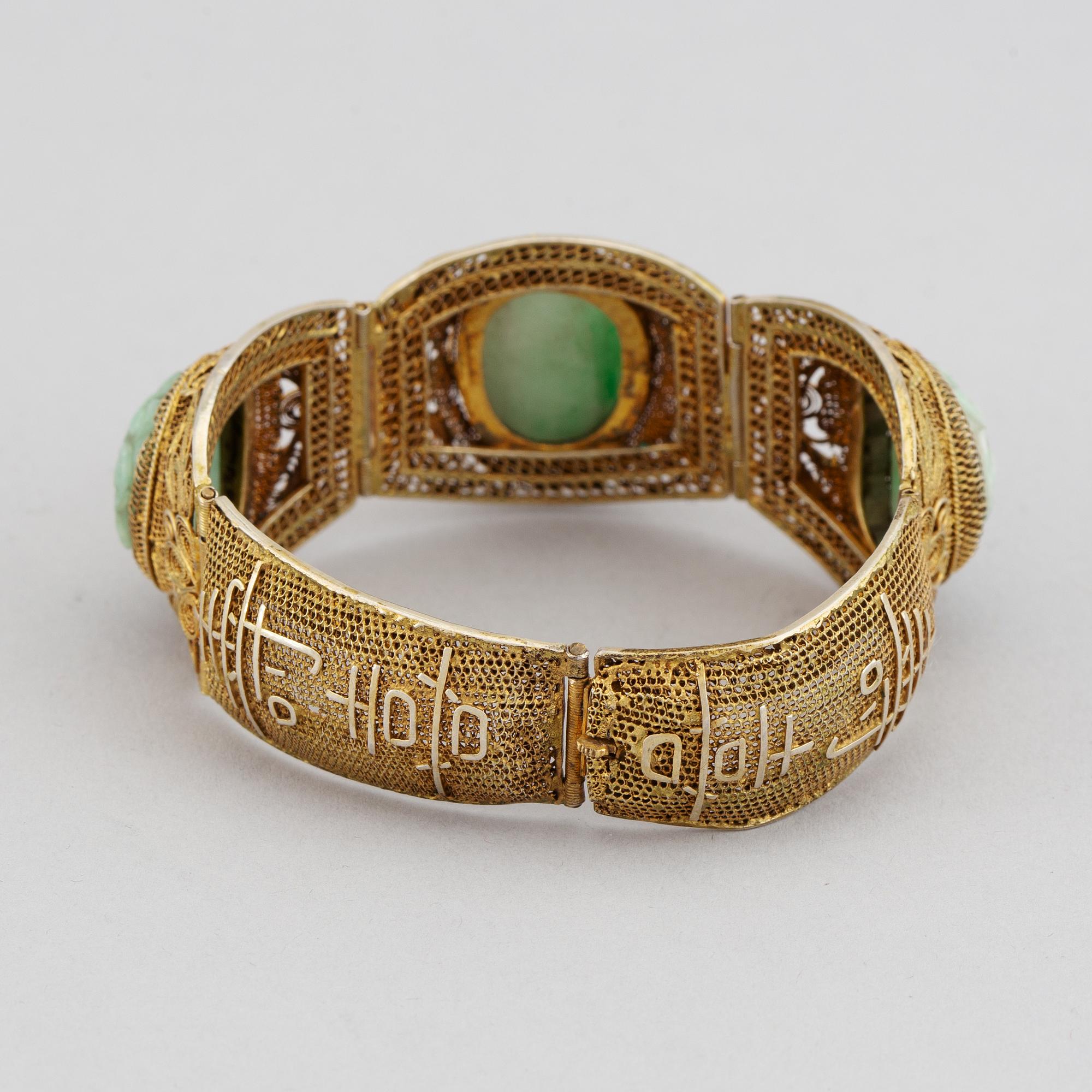 Armband, filigranarbete och nefrit. Kina, 1900-tal.